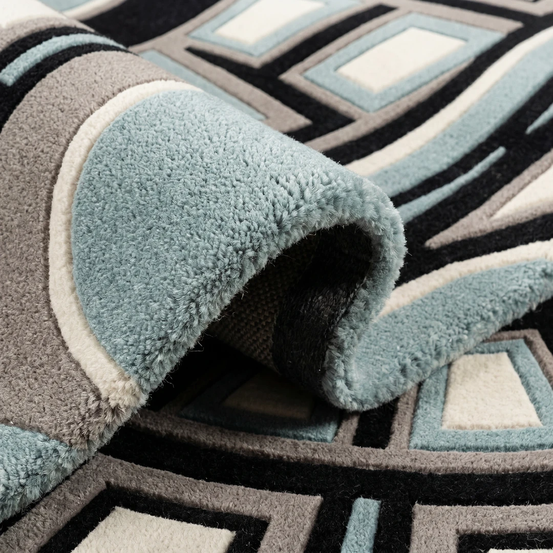 Hand-Tufted Rug - Image 3