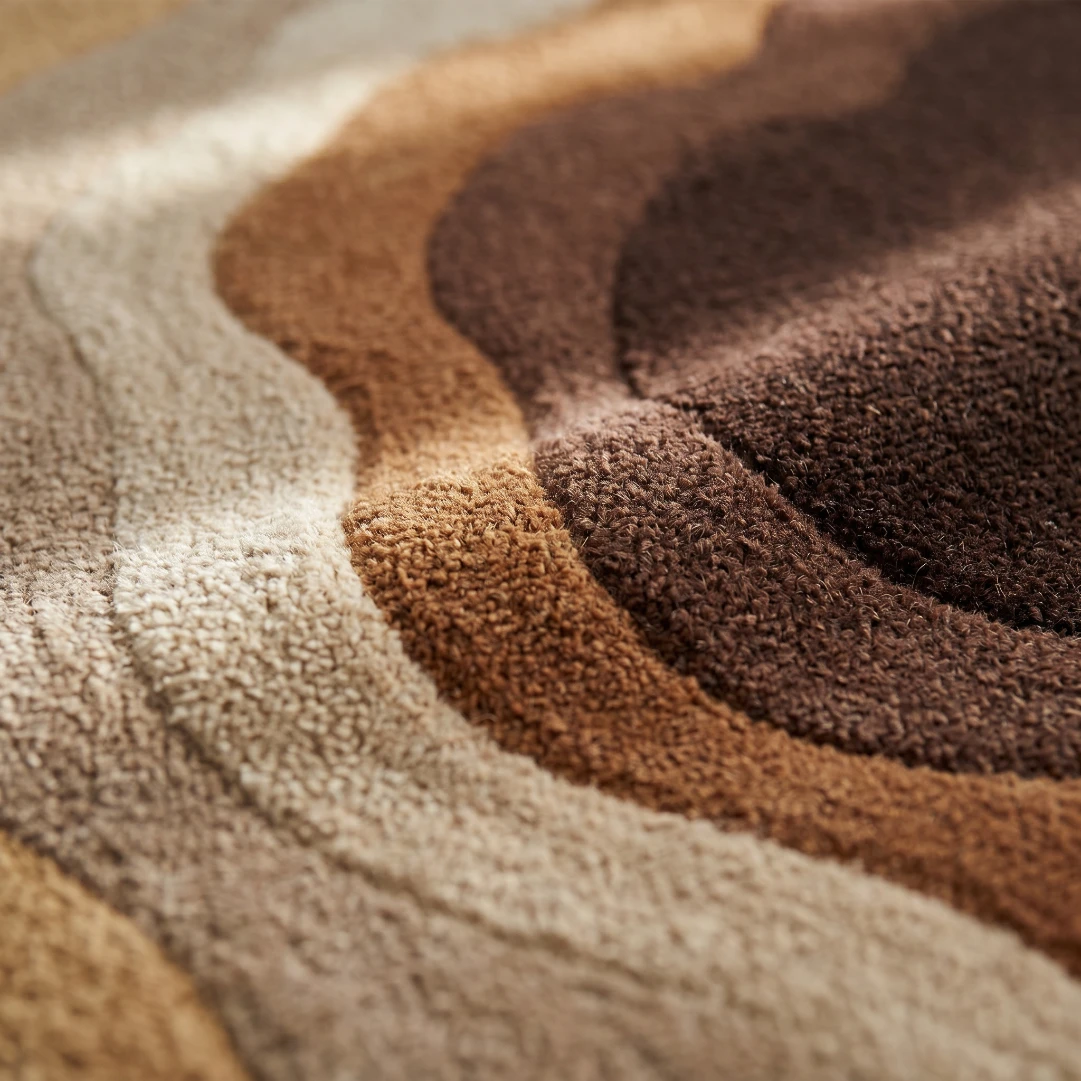 Hand-Tufted Rug - Image 2