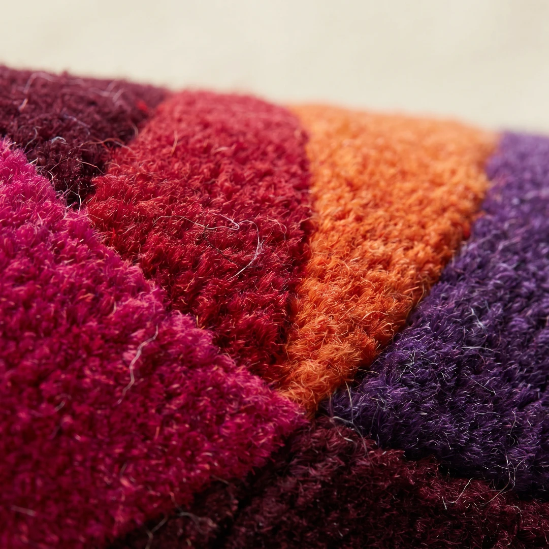Hand-Tufted Rug - Image 7