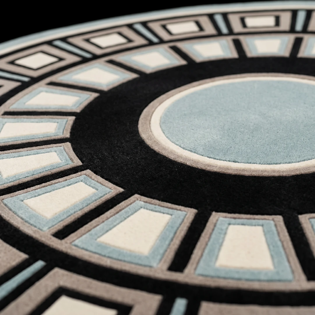 Hand-Tufted Rug - Image 9